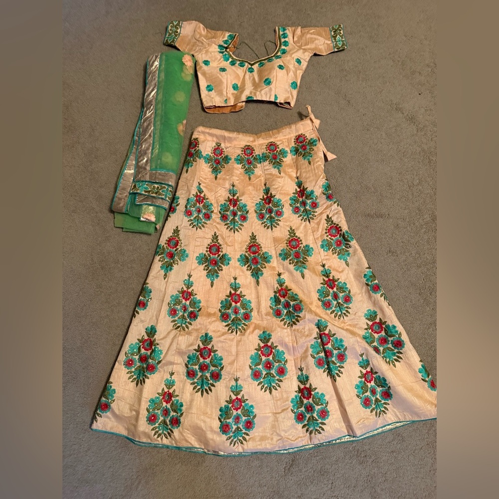 Floral Embroidered Cream Lehenga Choli